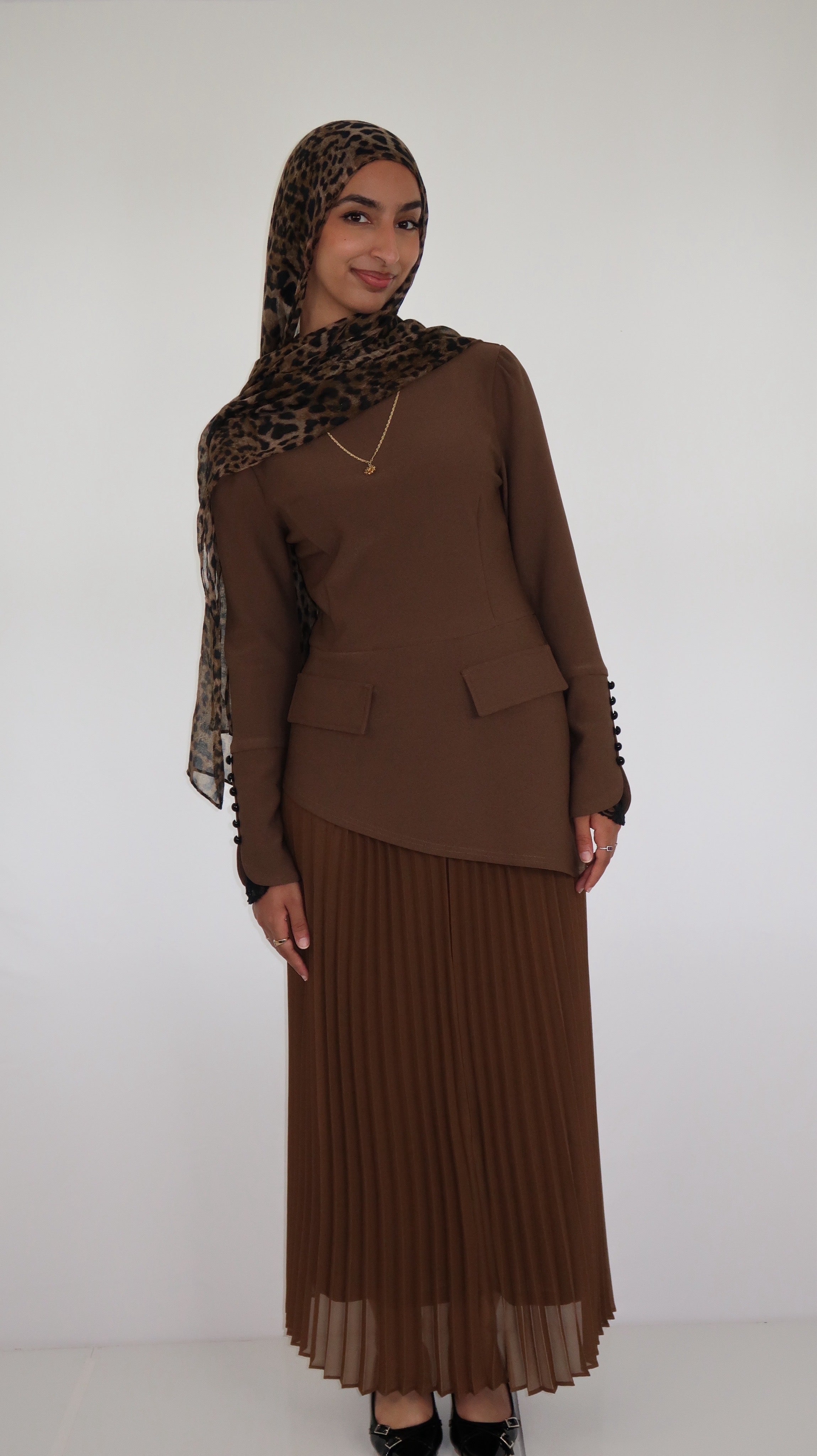 Malak | Chestnut