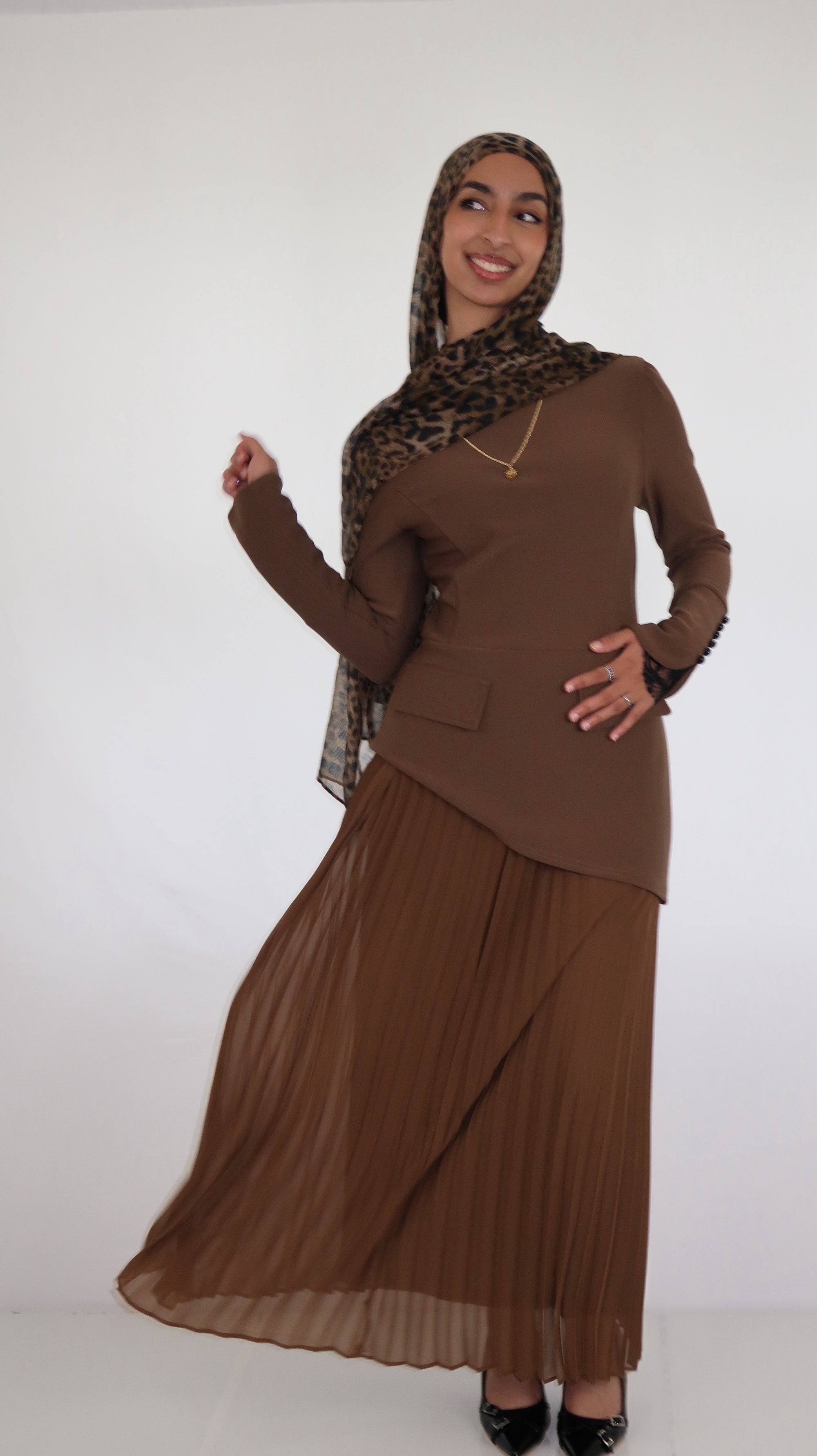 Malak | Chestnut