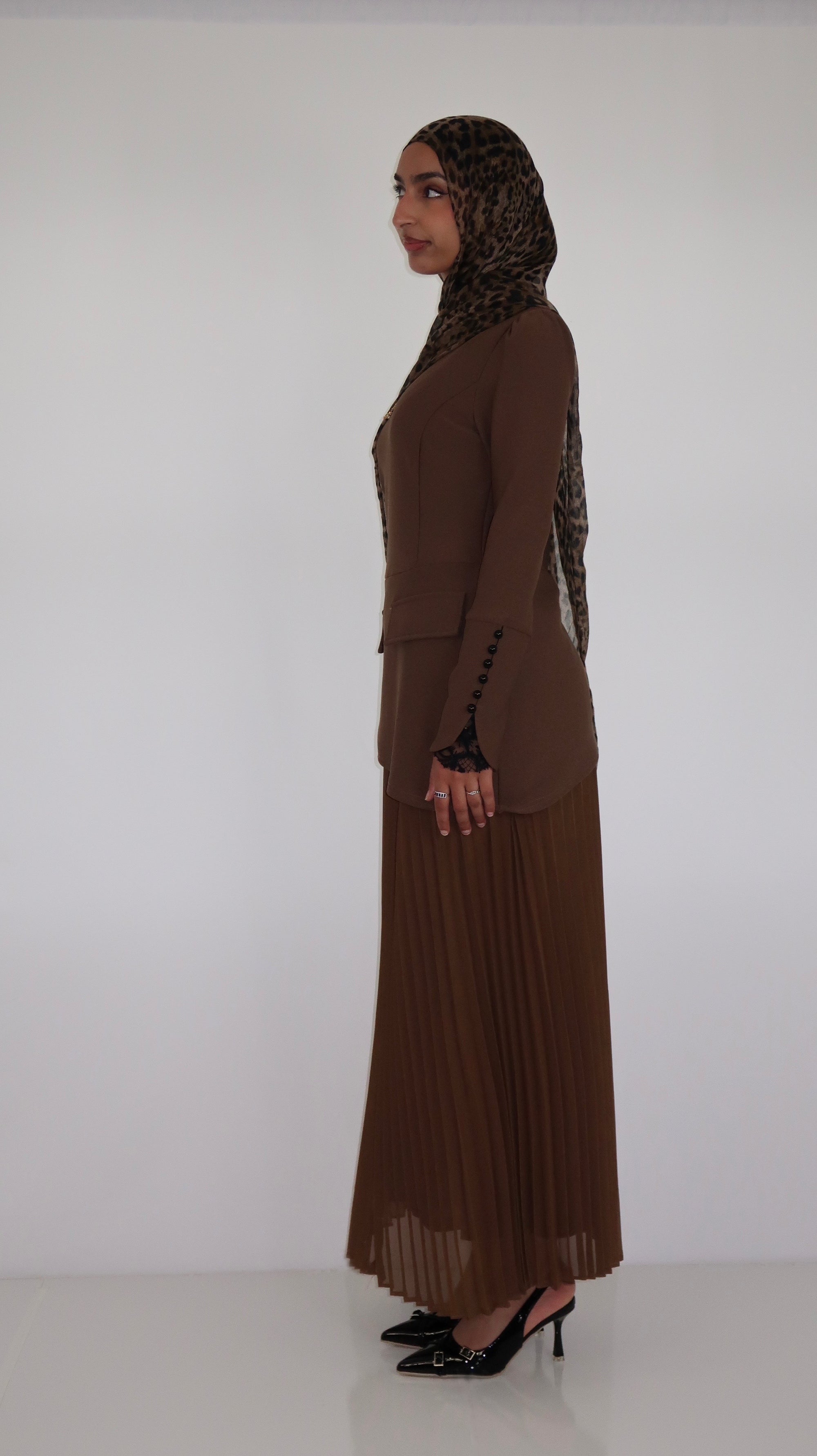 Malak | Chestnut